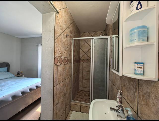 2 BEDROOM TOWNHOUSE FOR SALE IN SHARONLEA